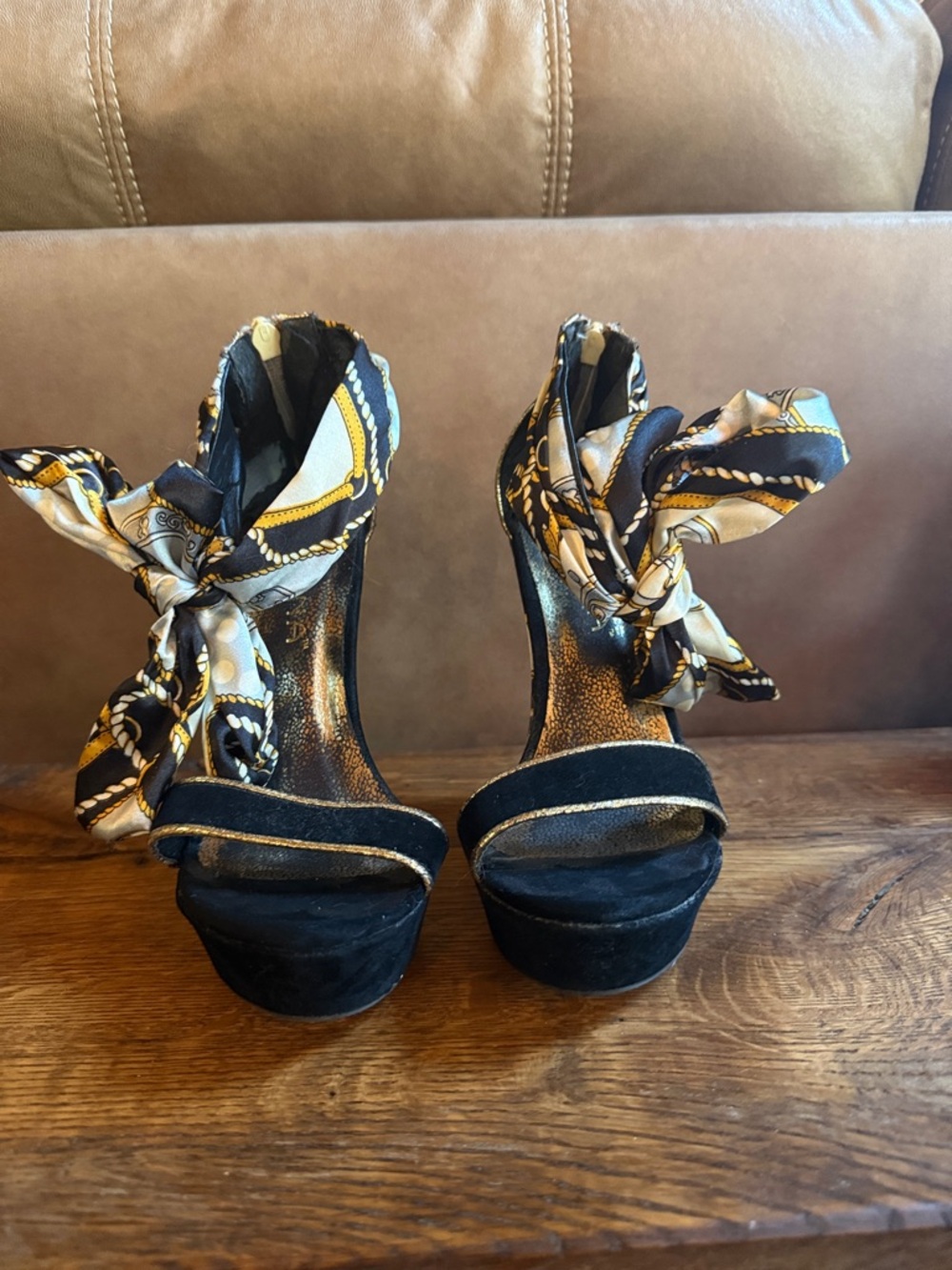 Liliana Black & Gold Scarf-Tie Wedge Sandals - Picture 2 of 10